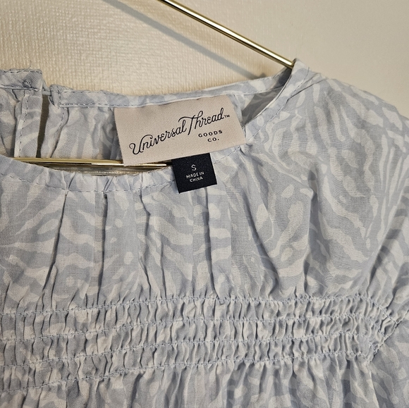 Universal Thread Light Blue Patterned Blouse - Picture 2 of 5